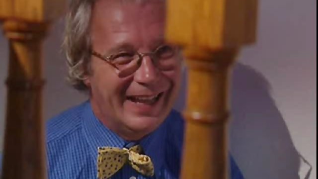 Penetra a su novia en cuatro posiciones sin quitarle la ropa interior